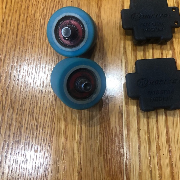 Heelys-kids size 3 - Picture 7 of 13